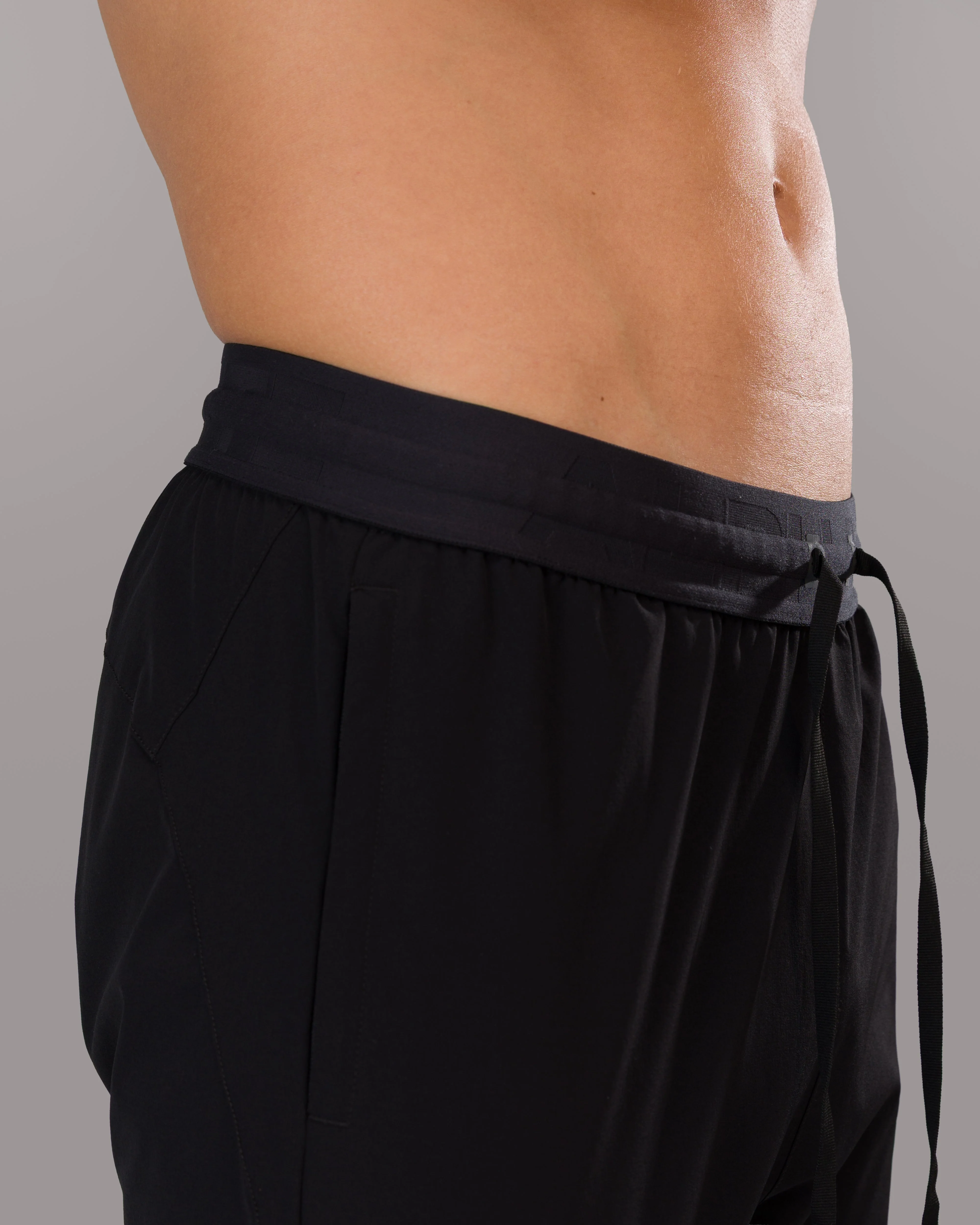 Apex Jogger - Black - Image 6