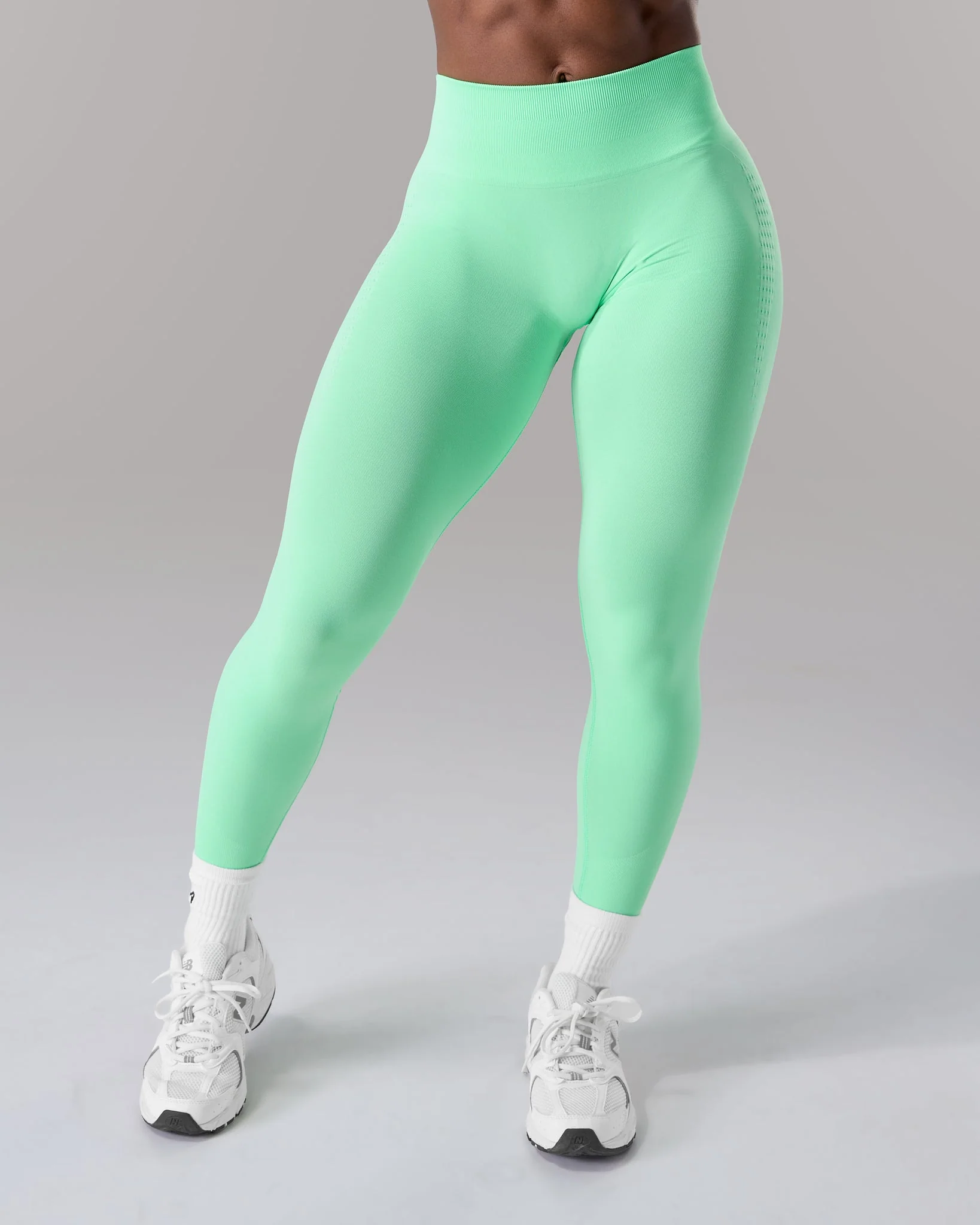Contour Mid Rise Legging - Aurora - Image 3