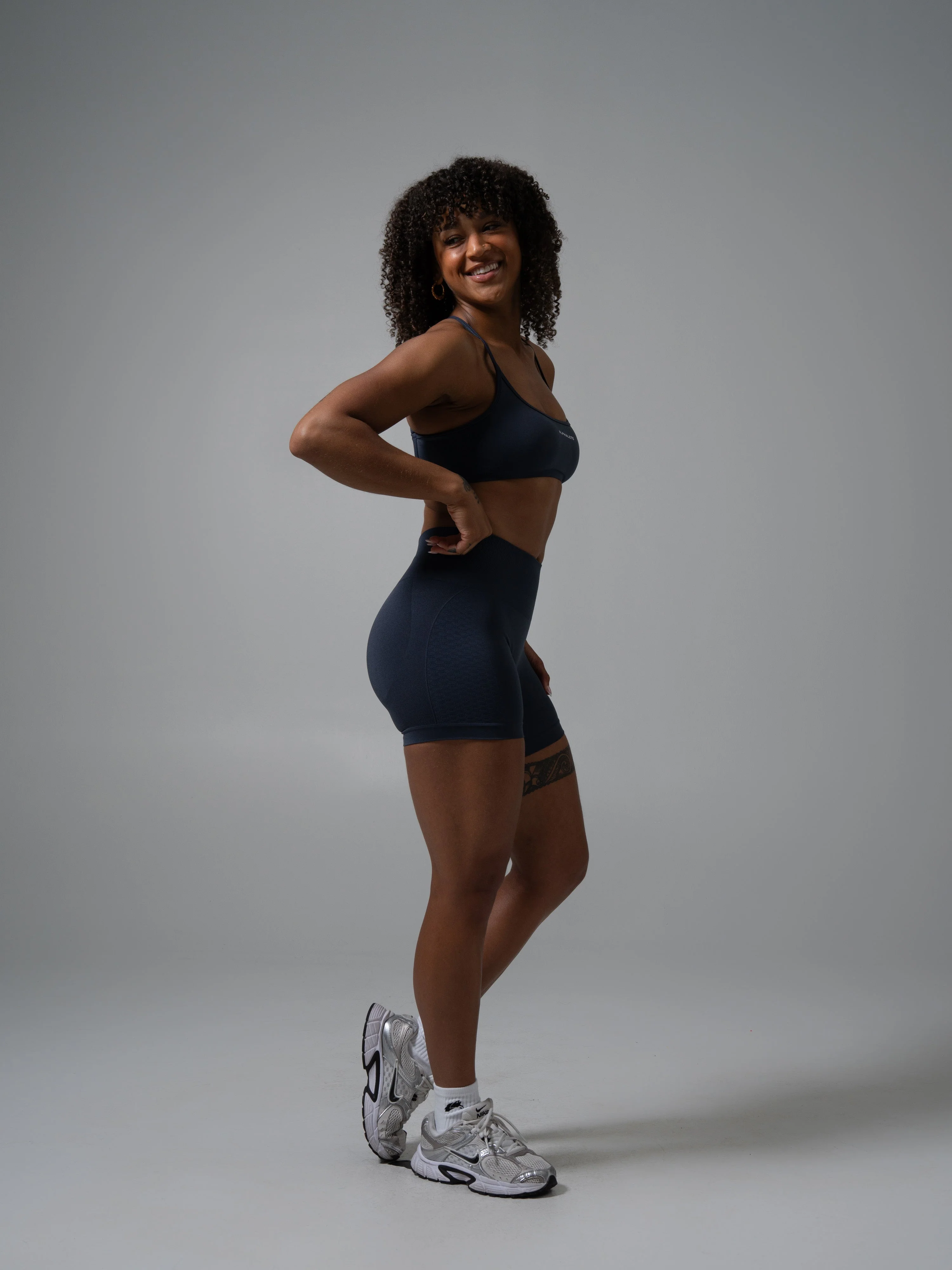 Contour Mid Rise Short - Dusty Navy - Image 4