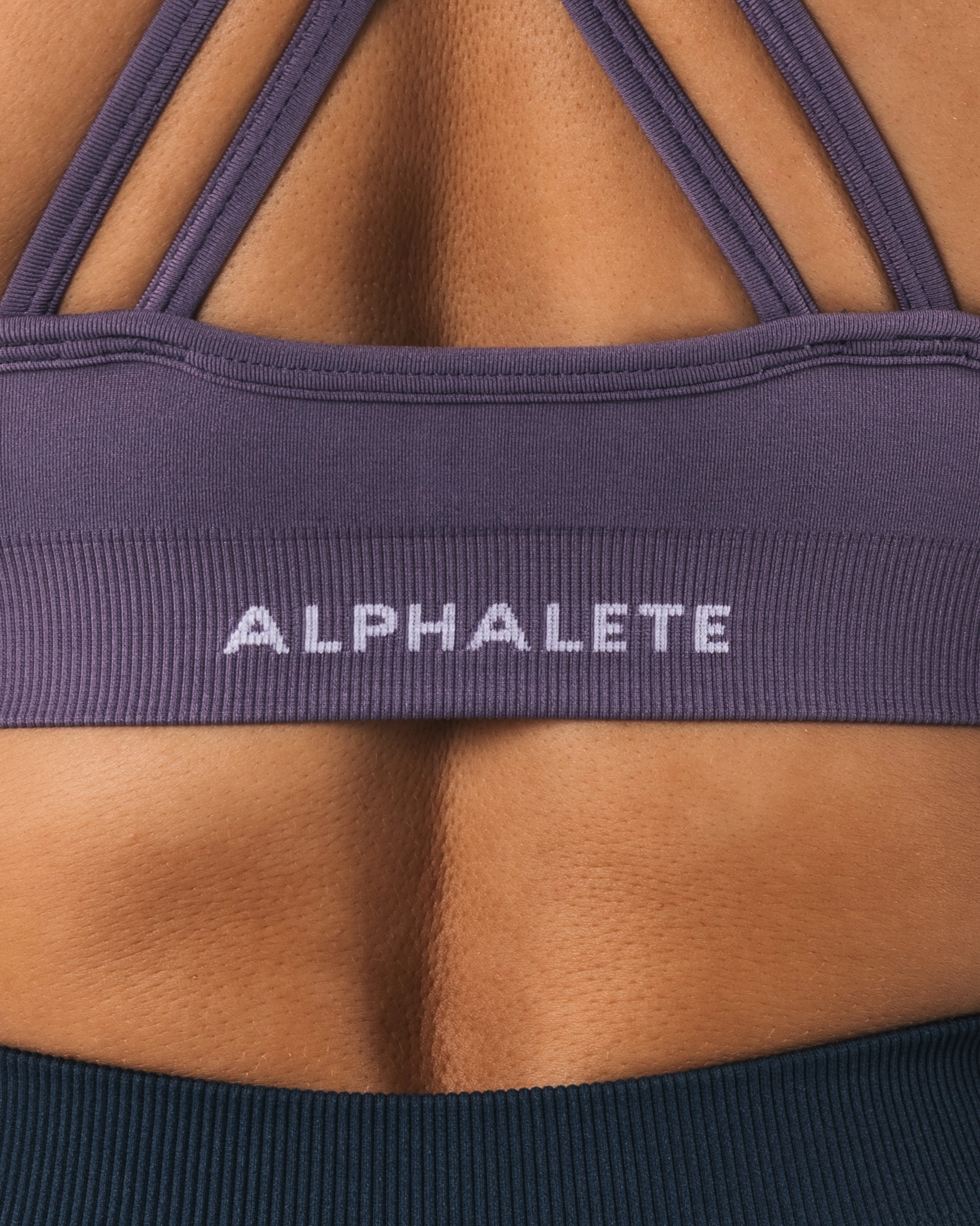 Amplify Deep V Bra - Pomp - Image 5