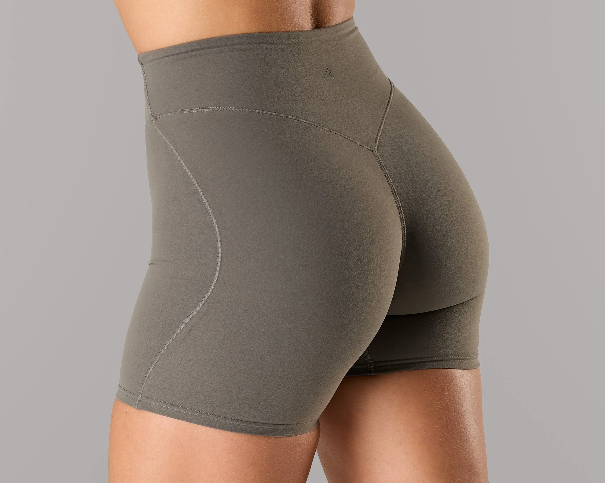 Everyday Elevate Ultra-High Rise Short - Pewter - Image 5